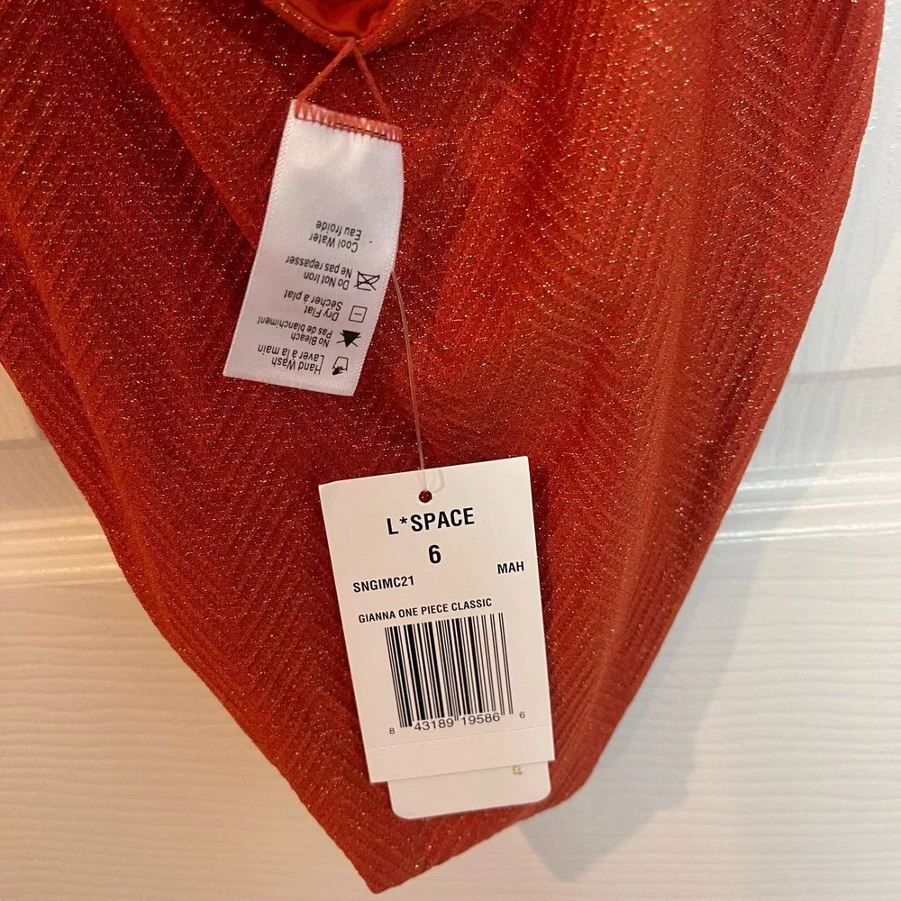 L Space Ribbed One Piece Gianna Classic Swimsuit V Neck Red Women's Size 6 NWT